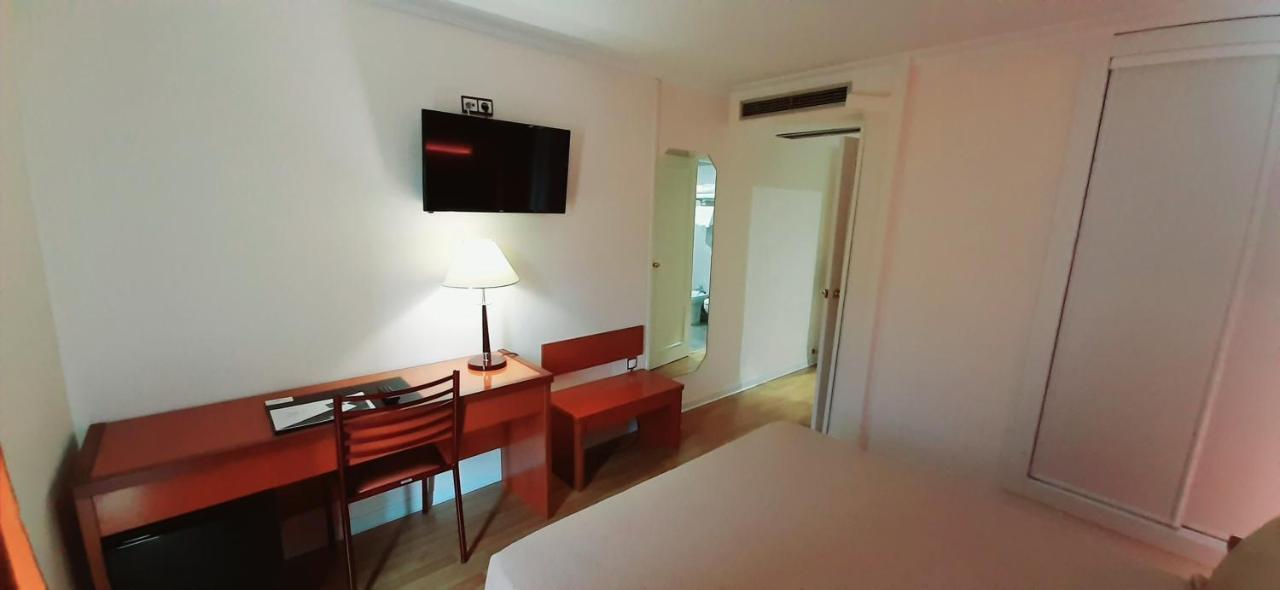 Hotel Cabanas Puertollano Zewnętrze zdjęcie