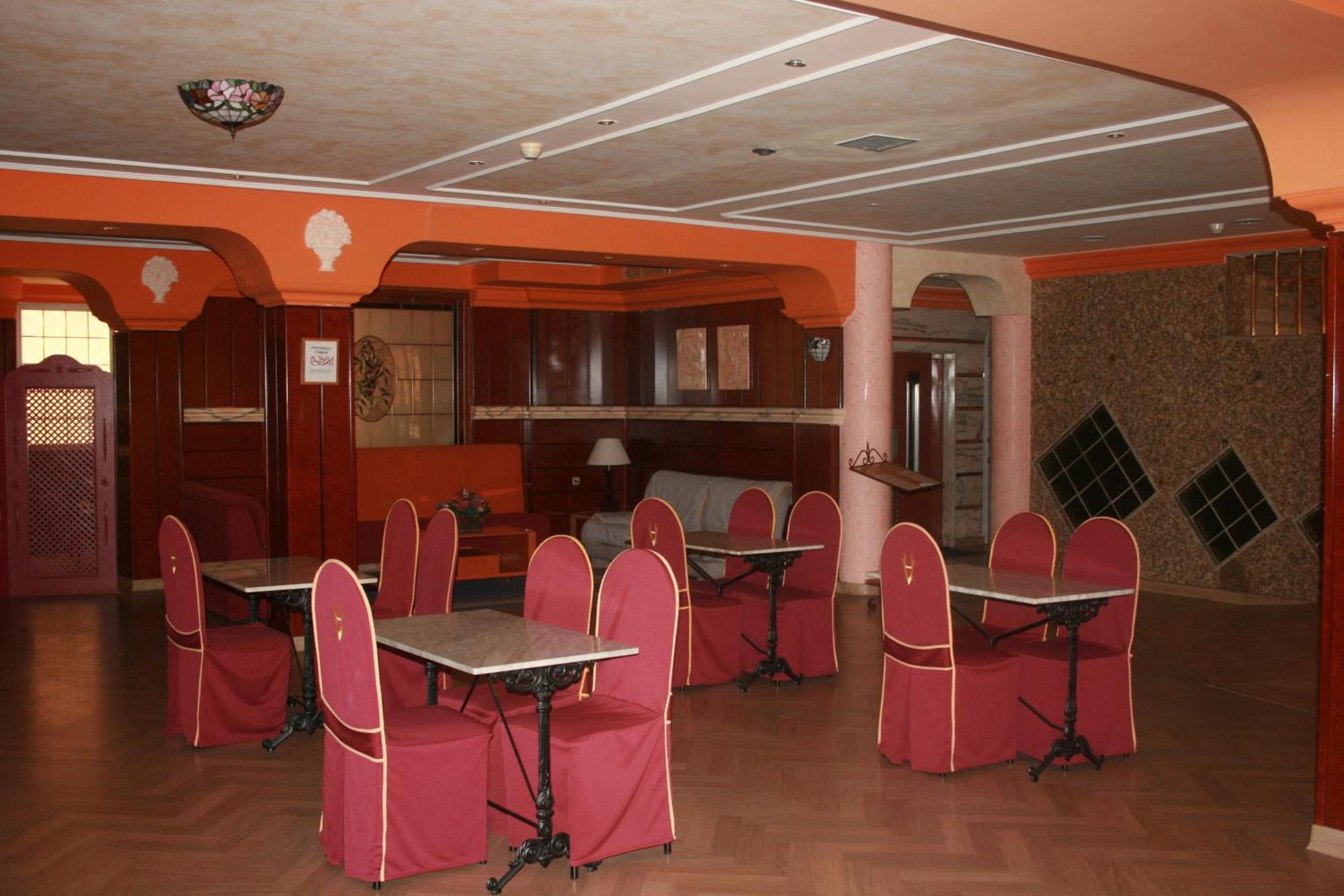 Hotel Cabanas Puertollano Zewnętrze zdjęcie