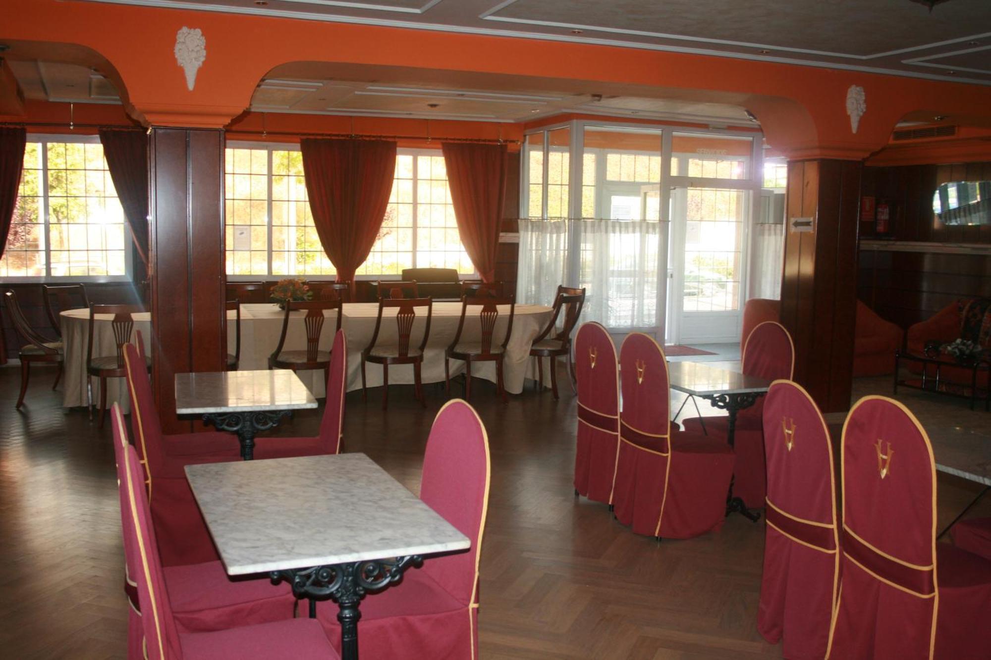 Hotel Cabanas Puertollano Zewnętrze zdjęcie