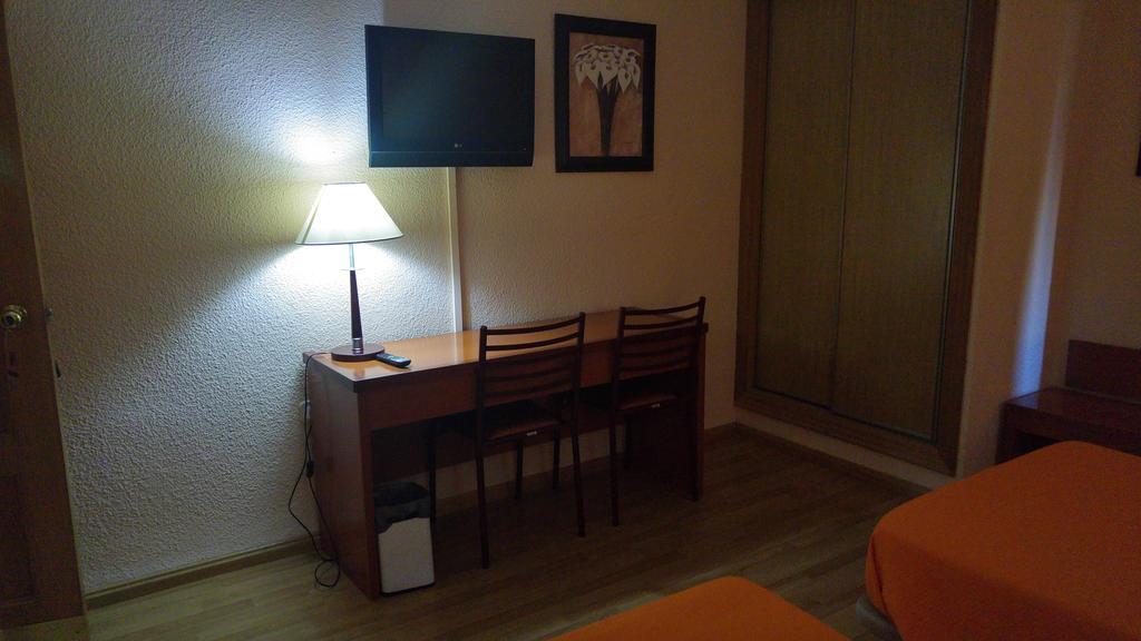 Hotel Cabanas Puertollano Zewnętrze zdjęcie
