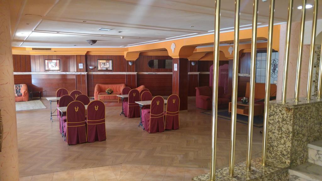 Hotel Cabanas Puertollano Zewnętrze zdjęcie