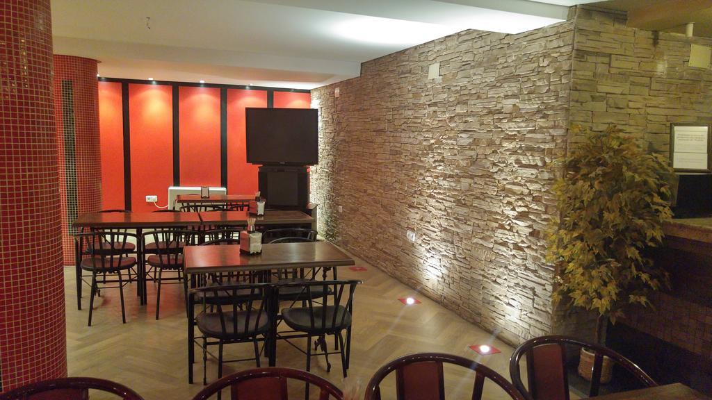Hotel Cabanas Puertollano Zewnętrze zdjęcie