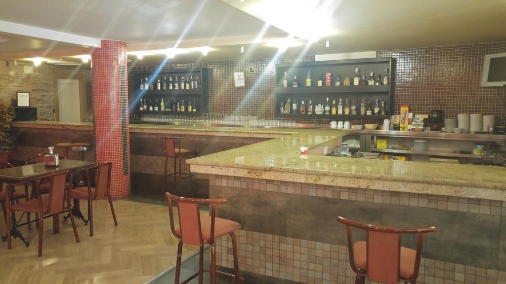 Hotel Cabanas Puertollano Zewnętrze zdjęcie