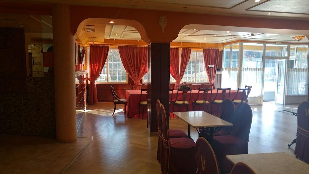 Hotel Cabanas Puertollano Zewnętrze zdjęcie