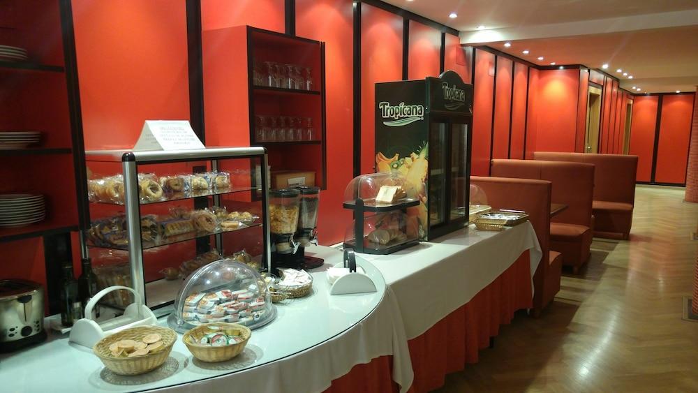 Hotel Cabanas Puertollano Zewnętrze zdjęcie